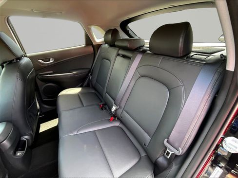 Used 2023 Hyundai Kona Limited AWD/4WD image 22