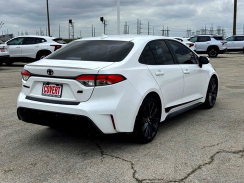 Used 2025 Toyota Corolla SE FWD image 6