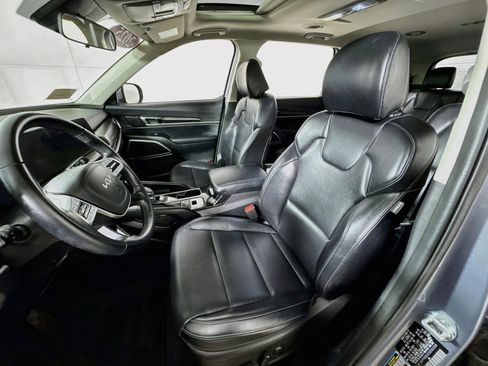 Used 2025 Kia Telluride S image 14