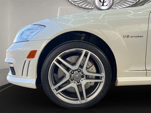 Used 2013 Mercedes-Benz S 63 AMG w/ Driver Assistance Pkg image 20