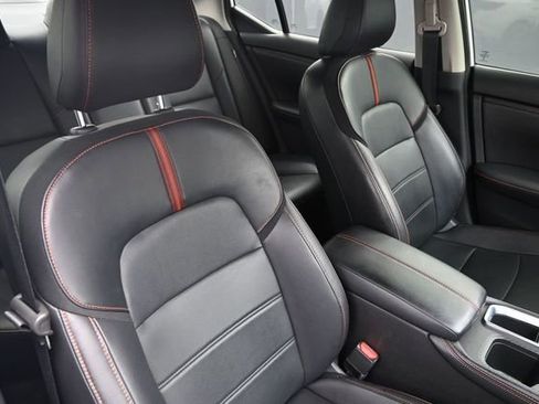 Used 2024 Nissan Sentra SR w/ SR Premium Package FWD image 40