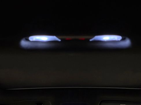 Used 2015 Audi Q3 2.0T Premium Plus w/ Sport Package image 16