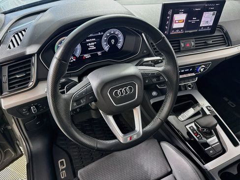 Used 2023 Audi Q5 e Premium Plus w/ Premium Plus Package AWD/4WD image 24