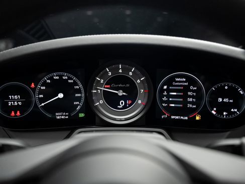 Used 2022 Porsche 911 Turbo S image 47