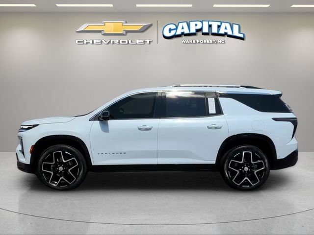 Used 2026 Chevrolet Traverse High Country FWD image 2