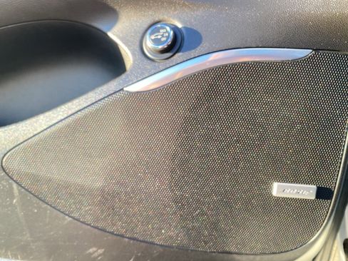 Used 2021 Buick Enclave Premium w/ Sun and Sites Package image 28