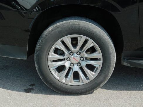 Used 2023 GMC Yukon XL Denali image 45