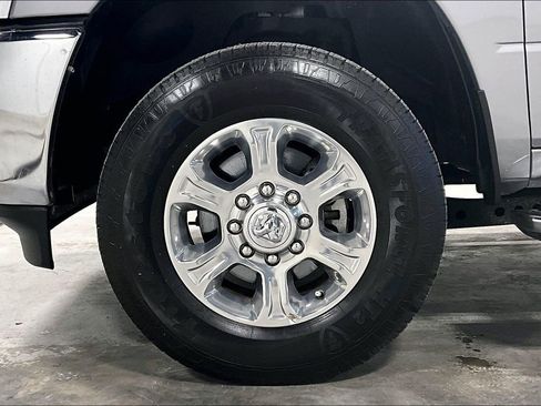 Used 2024 RAM 2500 Big Horn w/ Bed Utility Group image 11