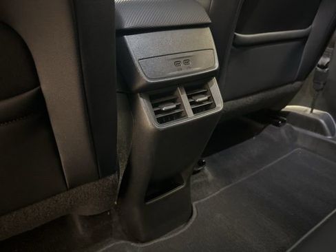 Used 2025 Chevrolet Equinox LT w/ Convenience Package II image 33