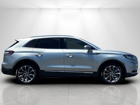 Used 2023 Lincoln Nautilus Reserve w/ Luxury Package FWD image 2
