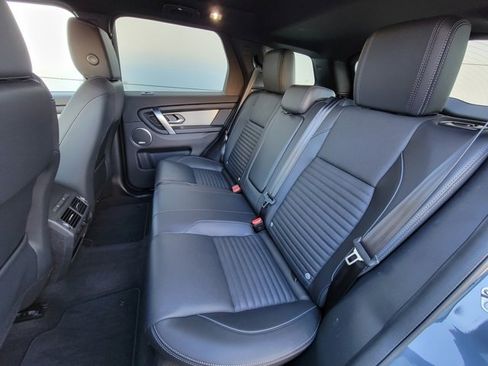 Used 2025 Land Rover Discovery Sport Dynamic SE image 20