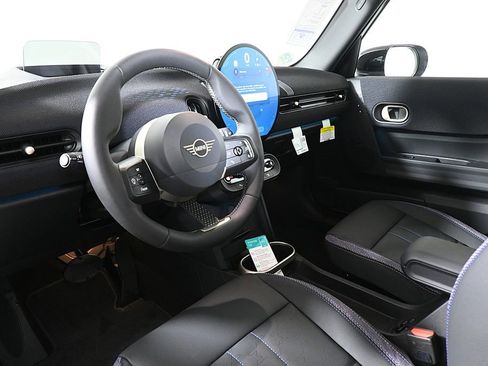 New 2026 MINI Cooper 4-Door Hardtop image 15