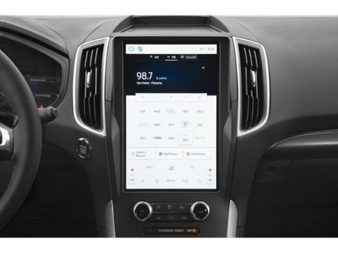 Used 2024 Ford Edge SEL image 40