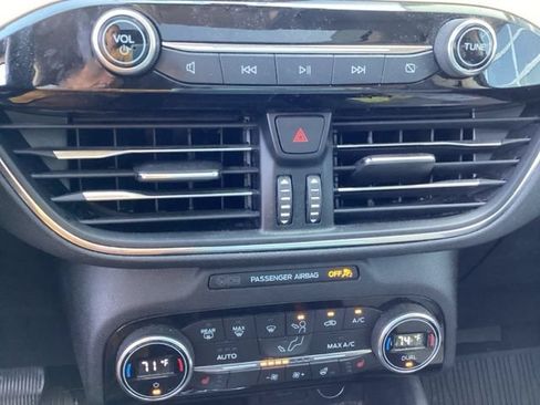Used 2021 Ford Escape Titanium w/ Titanium Elite Package AWD/4WD image 32