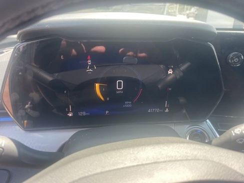 Used 2025 Chevrolet Trax LT w/ Driver Confidence Package FWD image 8