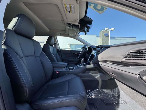 Certified 2025 Subaru Outback Limited image 9