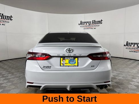 Used 2022 Toyota Camry SE w/ Convenience Package FWD image 6