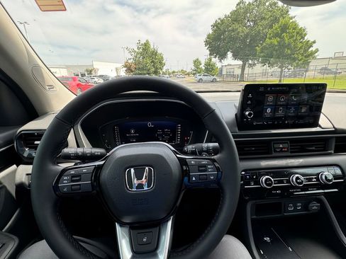 New 2025 Honda Pilot Elite image 37