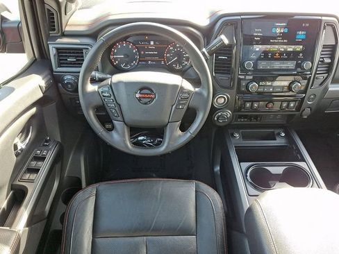 Used 2022 Nissan Titan PRO-4X w/ Pro-4x Convenience Package AWD/4WD image 11