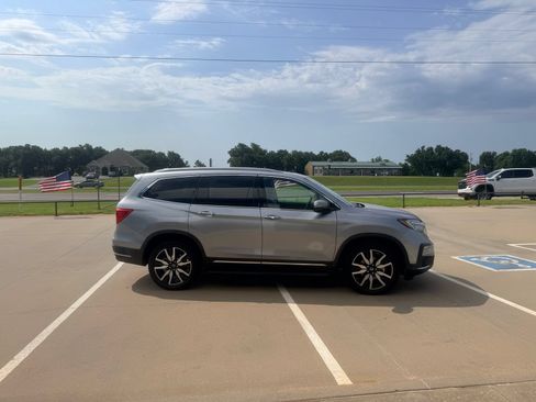 Used 2022 Honda Pilot Touring image 5