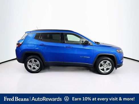 Used 2024 Jeep Compass Latitude AWD/4WD image 10