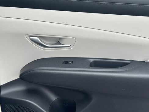 Used 2025 Hyundai Tucson SEL FWD image 16