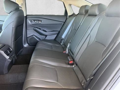 Used 2024 Honda Accord Touring image 10