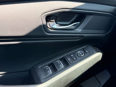 Used 2023 Honda Accord EX image 11