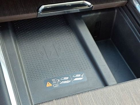 Used 2024 GMC Acadia Denali w/ LPO, Floor Liner Package image 29