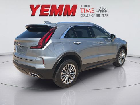 Used 2024 Cadillac XT4 Premium Luxury FWD image 10