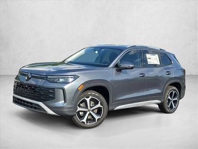 New 2026 Volkswagen Tiguan SE