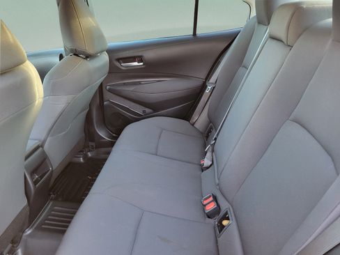Used 2021 Toyota Corolla LE FWD image 6