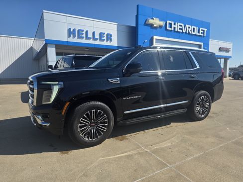Used 2026 GMC Yukon Elevation w/ Elevation Premium Package AWD/4WD image 3