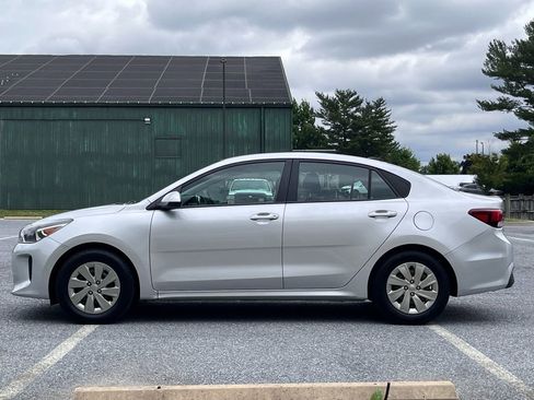 Used 2018 Kia Rio S FWD image 4