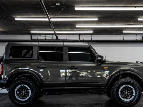 Used 2022 Ford Bronco Badlands AWD/4WD image 6