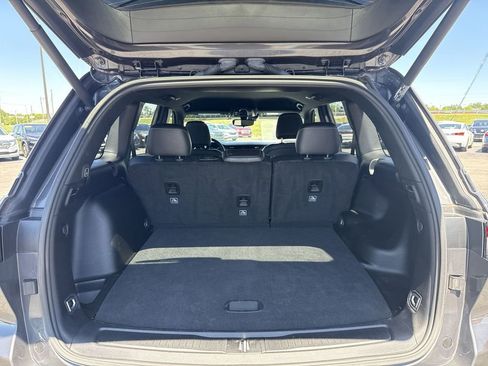 Used 2023 Jeep Grand Cherokee Altitude AWD/4WD image 17