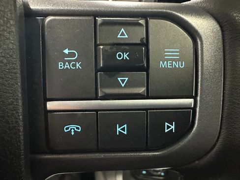 Used 2025 Ford F150 Lariat w/ Equipment Group 501A Mid image 21