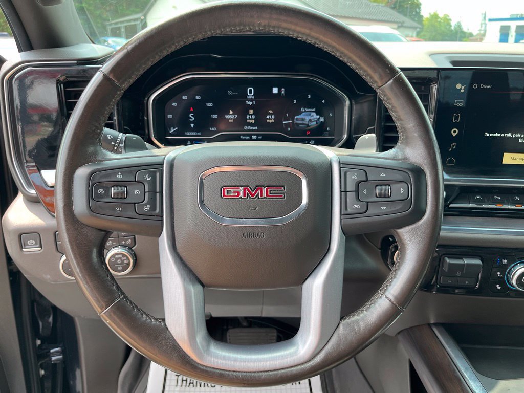 Used 2023 GMC Sierra 1500 SLT w/ SLT Premium Plus Package AWD/4WD image 22