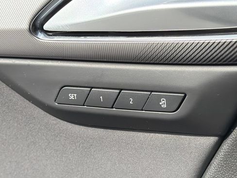 Used 2025 Buick Envision Sport Touring AWD/4WD image 17