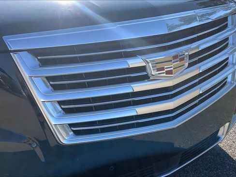 Used 2016 Cadillac Escalade Platinum AWD/4WD image 30