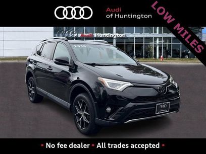 Used 2018 Toyota RAV4 SE