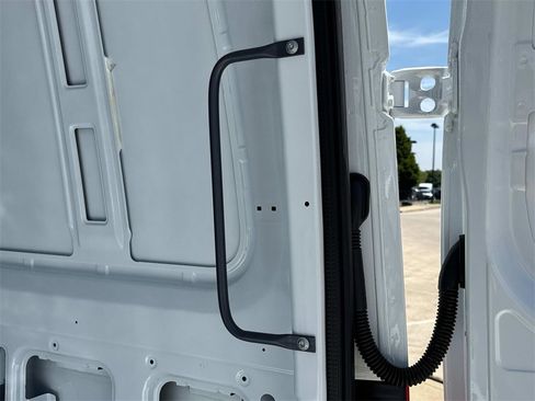 New 2025 Mercedes-Benz Sprinter 2500 image 8