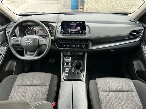 Used 2025 Nissan Rogue SV image 33