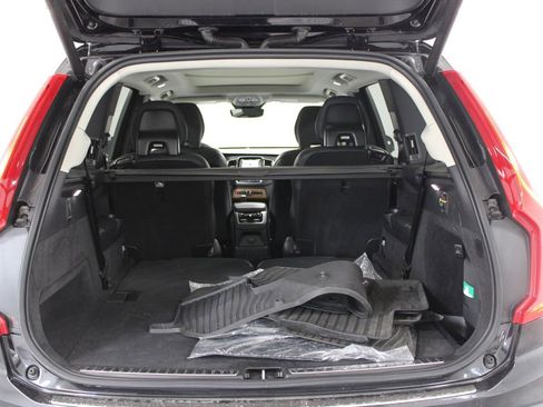 Used 2024 Volvo XC90 T8 Plus w/ Protection Package Premier image 13