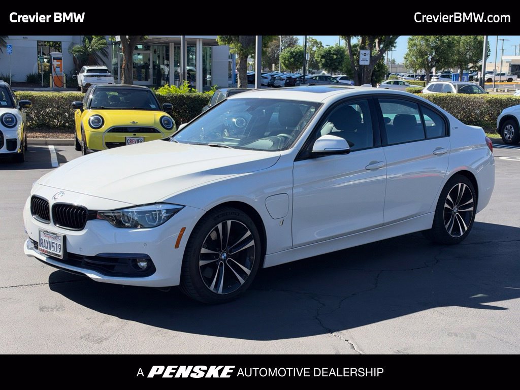 Used 2018 BMW 330e RWD image 1