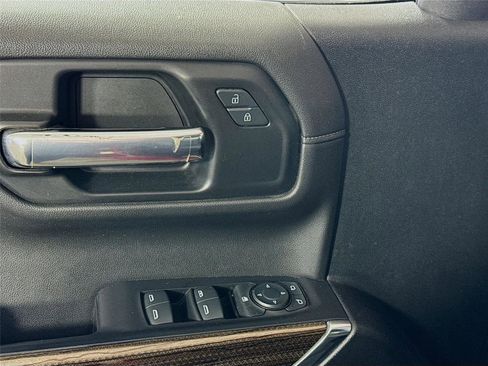 Used 2020 Chevrolet Silverado 1500 LT w/ All-Star Edition image 11