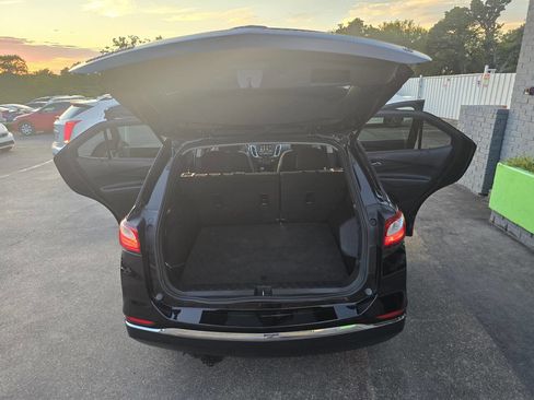 Used 2021 Chevrolet Equinox LT image 45