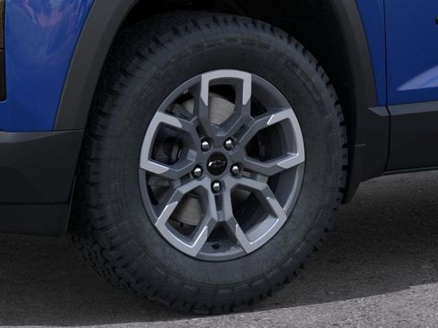 New 2026 Chevrolet Equinox ACTIV w/ LPO, Floor Liner Package AWD/4WD image 9