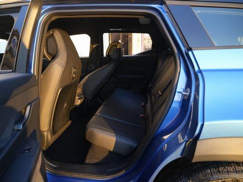 Used 2023 Fisker Ocean Extreme image 27