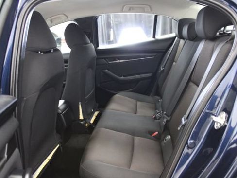 Used 2020 MAZDA MAZDA3 Sedan FWD image 20